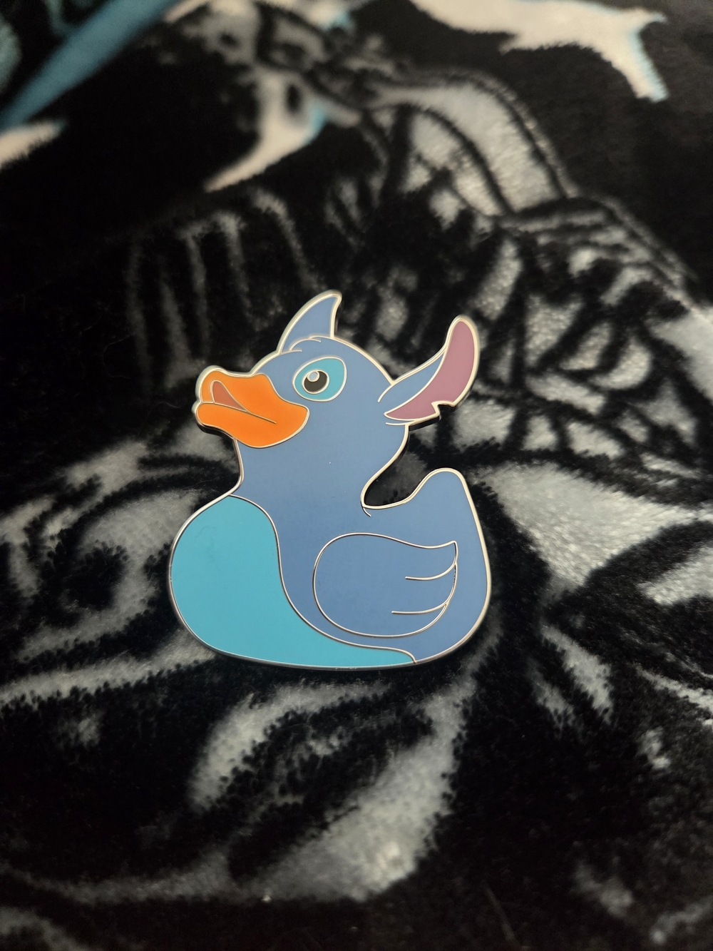 Disney Lilo & Stitch Ducks of Disney rubber duckies Mystery Stitch pin